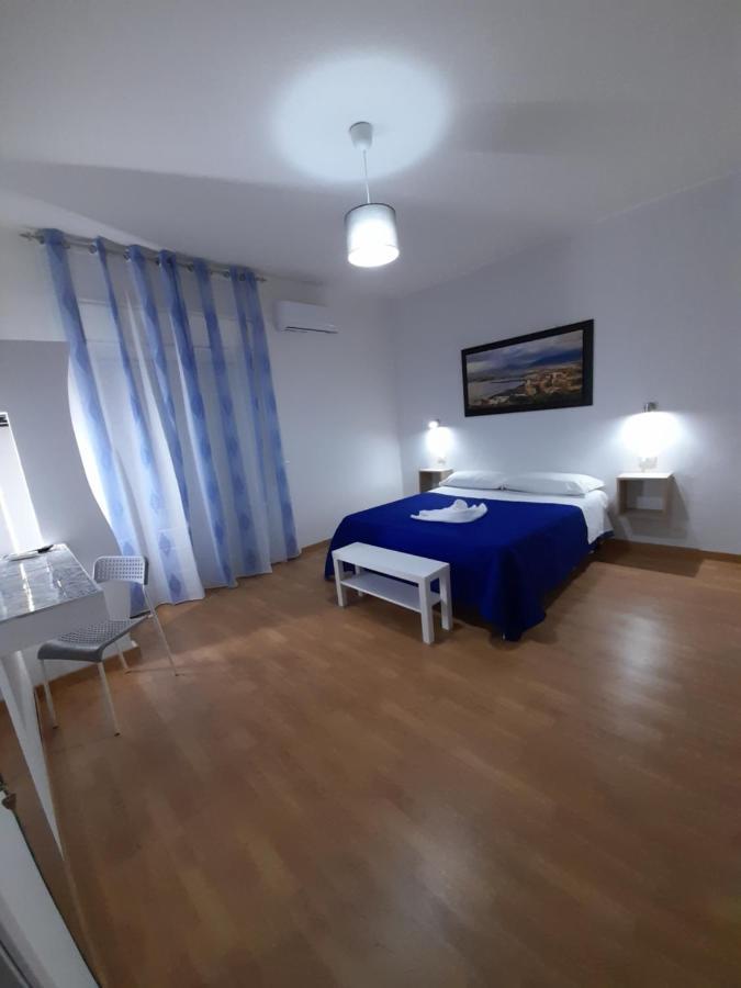 Milazzo: La Porta Delle Eolie Bed & Breakfast Rom bilde