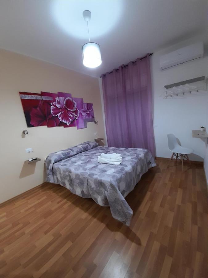 Milazzo: La Porta Delle Eolie Bed & Breakfast Eksteriør bilde